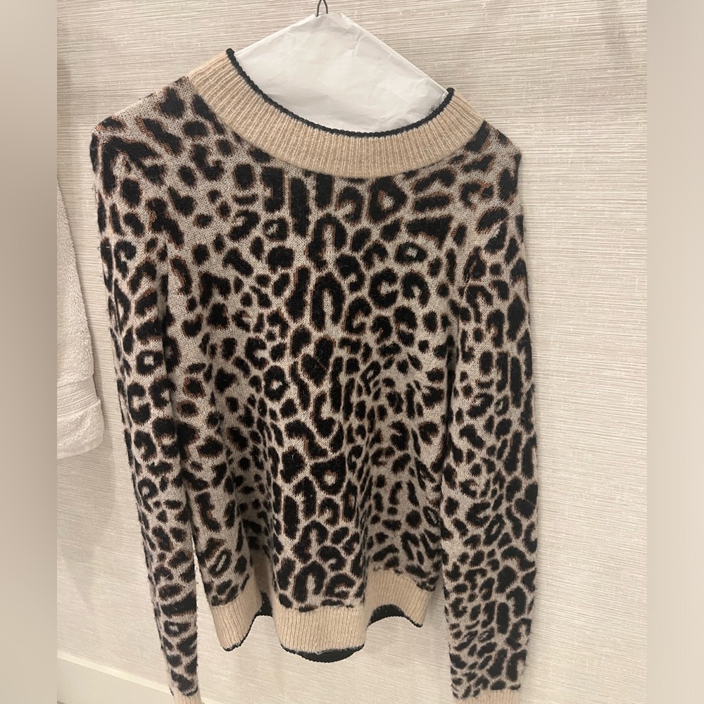 Leopard print Veronica Beard women’s sweater